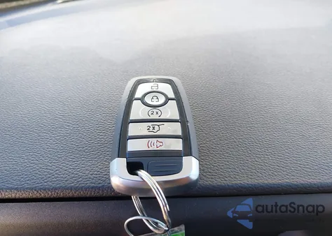 2022 Ford Explorer St z USA, uszkodzony, nr VIN 1FM5K8GC7NGB04610